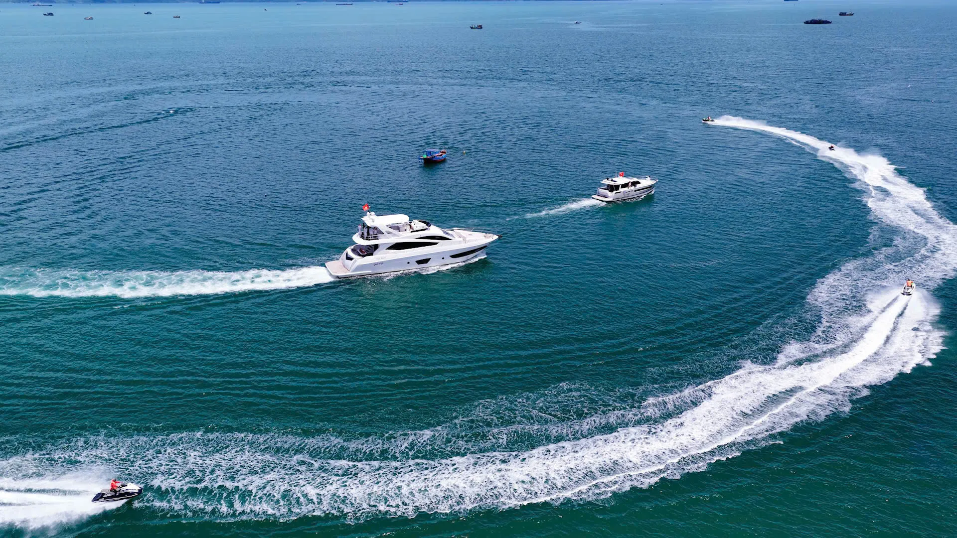 Đêm Giữa Đại Dương 2 NGÀY 1 ĐÊM